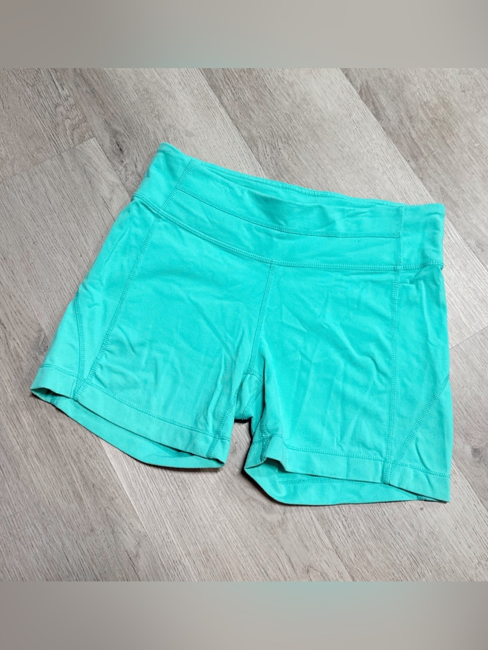 •ATHLETA• ACTIVE SHORTS